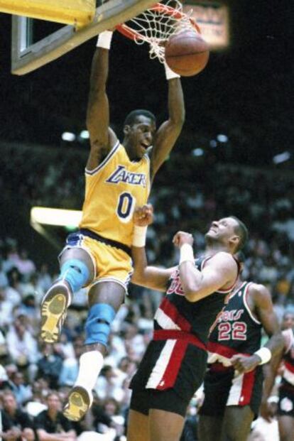 Orlando Woolridge, en un partido con la camiseta de los Magic