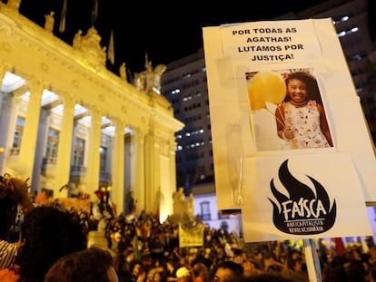 Protesto no Rio de Janeiro após a morte da menina Ágatha Félix.