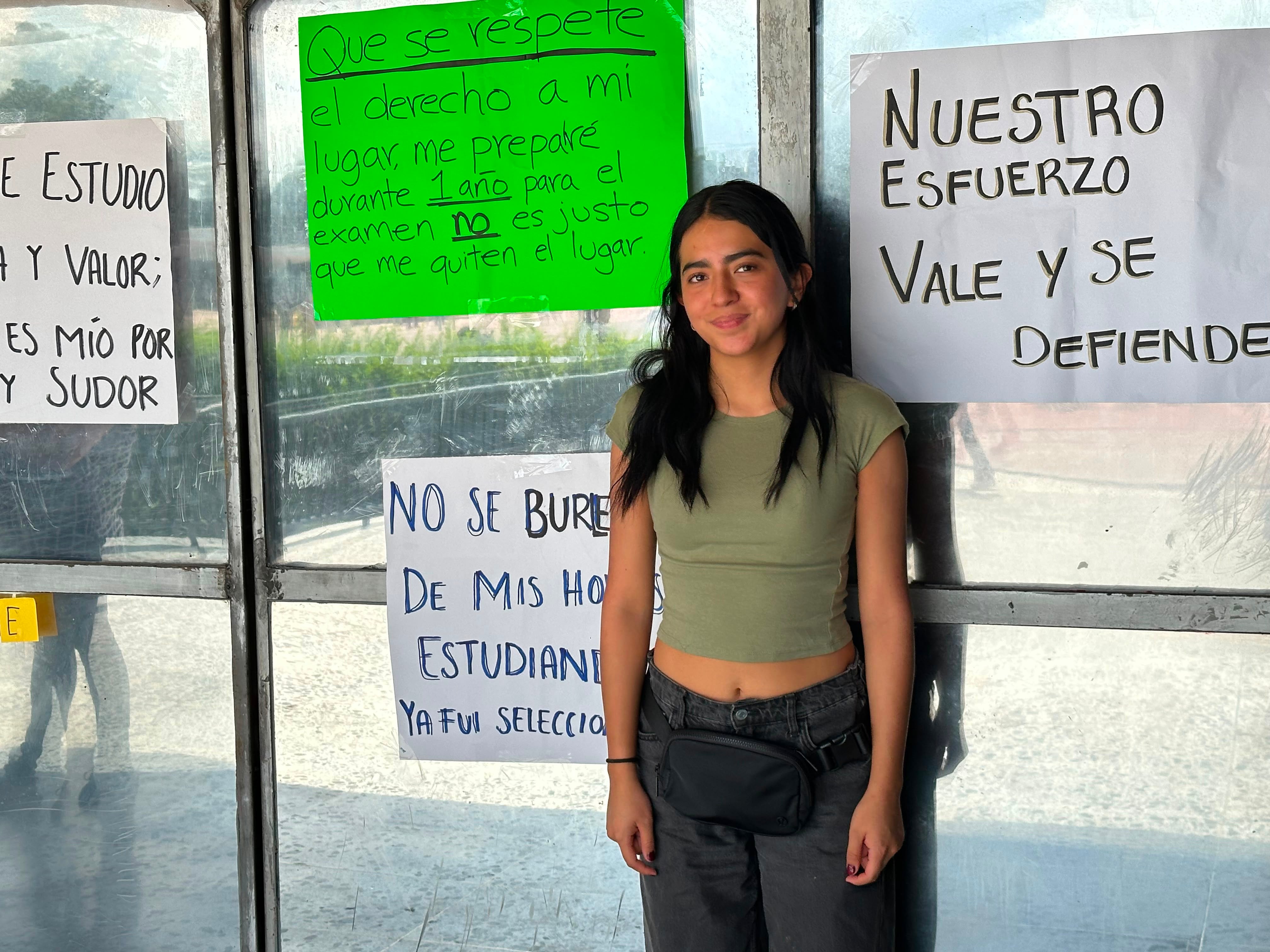 Azul Muñoz Arenas, seleccionada para Ingeniería Industrial, obtuvo 114 aciertos.