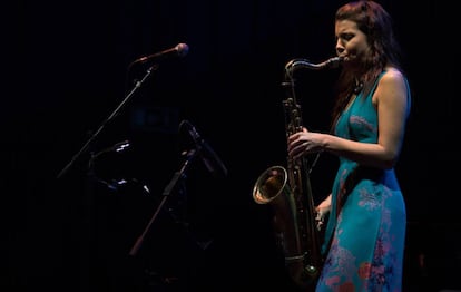 Melissa Aldana, durante su actuaci&oacute;n en Madrid. 