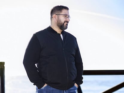 El chef Dani García, en el muelle del paseo marítimo de Marbella (Málaga).