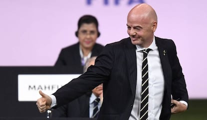 Gianni Infantino gesticula hoy en el congreso de la FIFA.