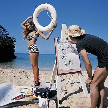 La exposición ‘Norman Parkinson. Siempre con estilo’ se puede visitar en la Fundación Barrié (Cantón Grande, 9. A Coruña) del 10 de octubre al 19 de enero.