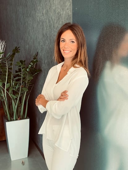 Silvia Barrocal es la nueva jefa de estrategia y valor de Nateevo y será la principal responsable de gestionar la estrategia de posicionamiento y crecimiento de la compañía. Cuenta con más de 15 años de experiencia en la generación de estrategias de marketing y proyectos de transformación digital para diversas compañías, como Repsol, Mapfre, Dufry, ­TotalEnergies, Coca-Cola, Endesa, Telefónica, Nationale-Nederlanden, Ikea, Millicom o Banco Santander.