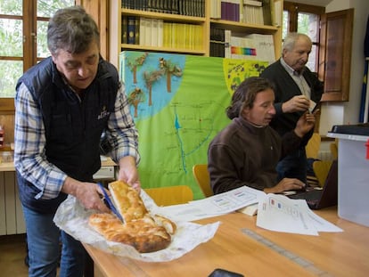 Jornada de votació a Sant Jaume de Frontanyà.