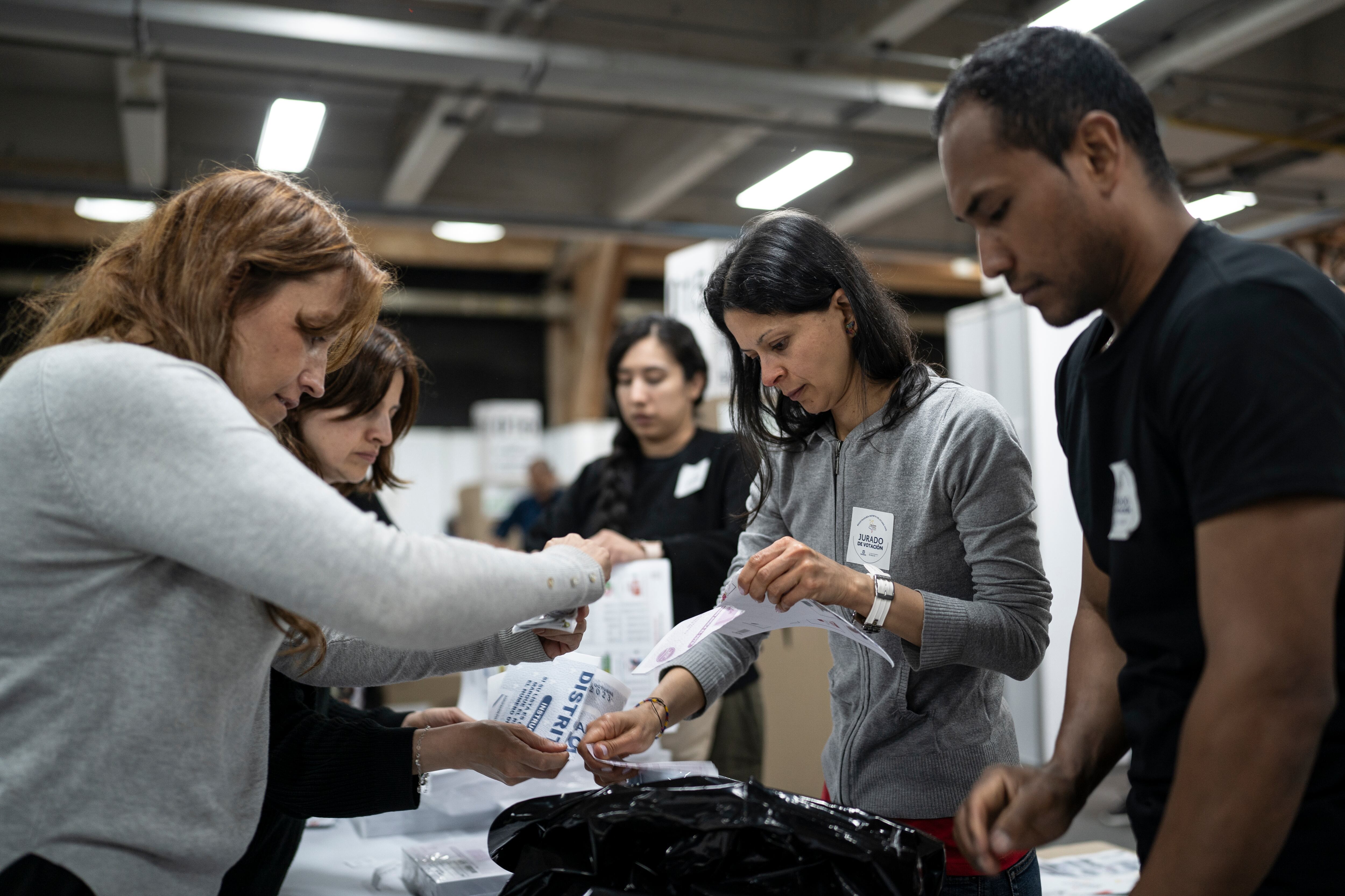 Qué es y cómo se convoca la consulta popular con la que Petro busca avalar sus reformas laboral y a la salud