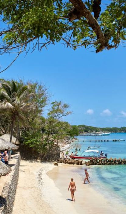 Una playa de Isla Grande, en el archipiélago de Islas del Rosario, en el Caribe colombiano.