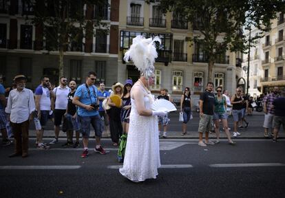 La elegancia siempre es bienvenida en el Orgullo.