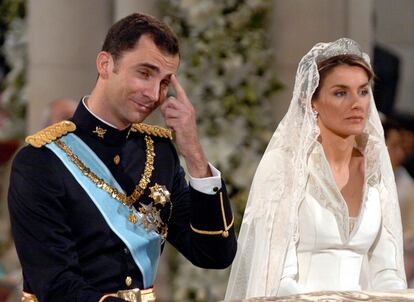 El Príncipe y Letizia Ortiz, durante la ceremonia de la boda, el 24 de mayo de 2004.