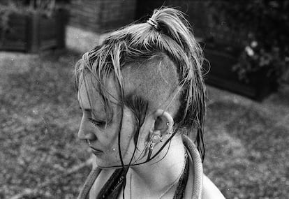 Behind blue eyes, de Helena Goñi.