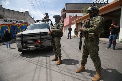 Operativo federal en la casa de Uriel Carmona.