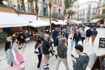 Turistas pasean por el centro de Málaga, el 30 de marzo de 2024.