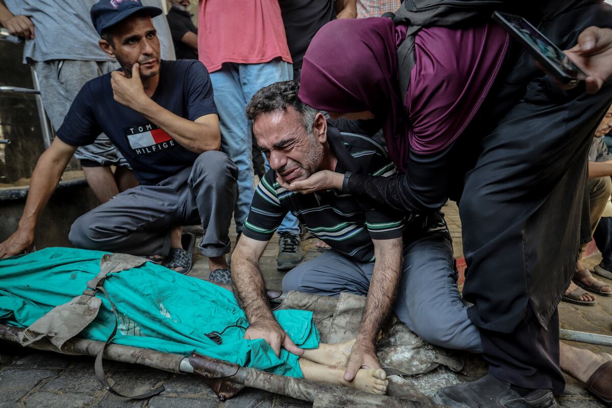 Egypt Prepares Israel-Hamas Negotiations Amid Gaza Offensive