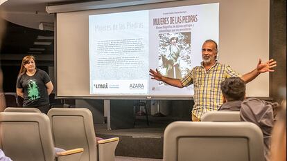 Sebastián Apesteguía y Fernanda Castaño presentaron el libro en la Universidad de Maimónides, en Buenos Aires.