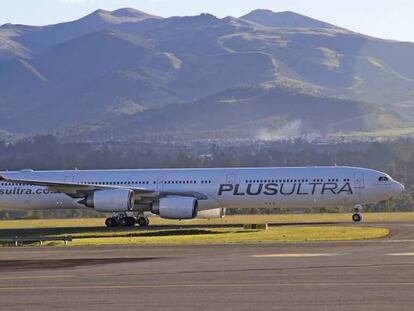 Uno de los aviones A340 de Plus Ultra.