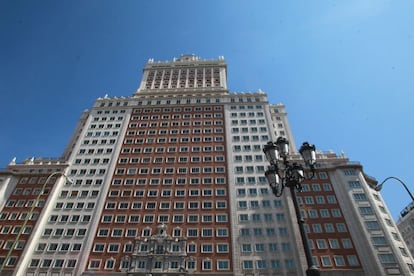 Fachada principal del Edificio España.