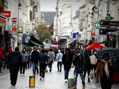 Una calle del barrio de Saint-Denis, en Par&iacute;s, este s&aacute;bado. 