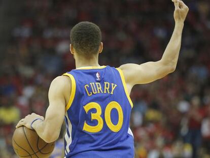 Stephen Curry, jugador de baloncesto de los Golden State Warriors de la NBA, durante un partido