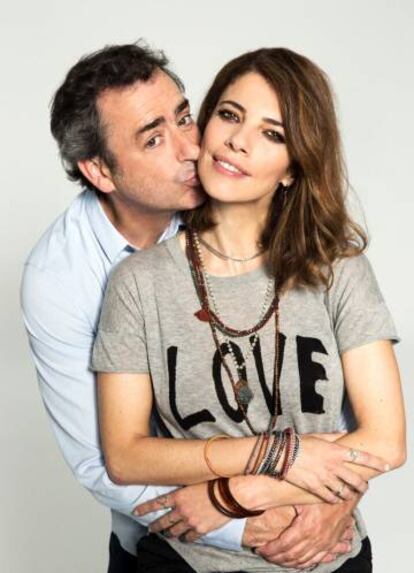 Jorge Bosch y Maribel Verdú, en una imagen promocional de 'Invencible'.