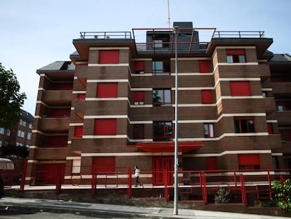 La policía tiene controlados 3.353 pisos okupados en la región