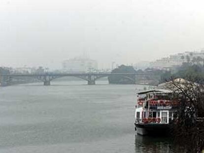 La niebla retrasó vuelos en Sevilla