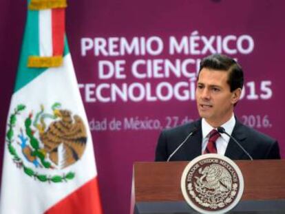 El presidente de México en la entrega de los premios de Ciencia y Tecnología