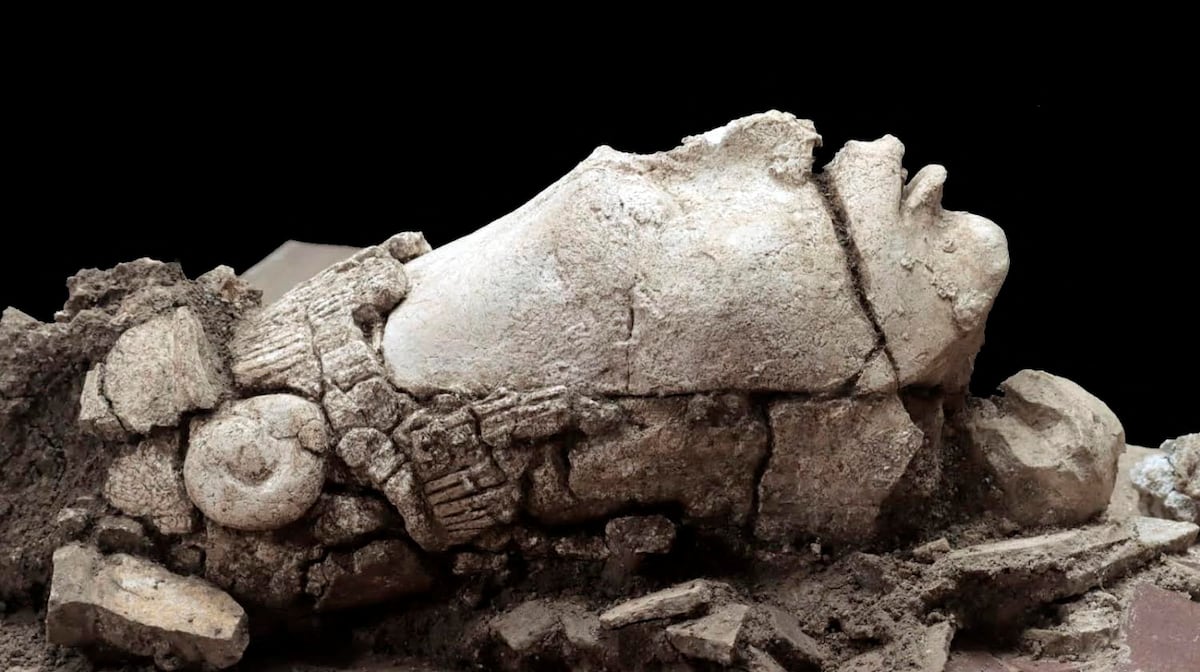 Palenque: Head of Mayan maize god discovered in Mexico after 1,300 years | Culture | EL PAÍS English