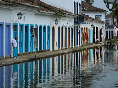 Cuando sube la marea parte del centro de Paraty se inunda.