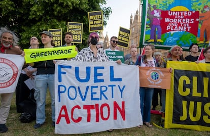 Grupos en defensa del clima protestan en Londres, el pasado día 14. 