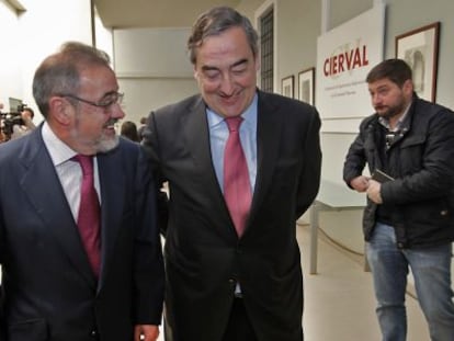 Jos&eacute; Vicente Gonz&aacute;lez, presidente de la patronal valenciana, a la izquierda, ayer junto a Juan Rosell, presidente de CEOE. 