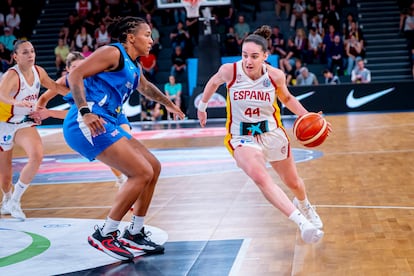 Iyana Martín vs Gran Bretaña Eurobasket