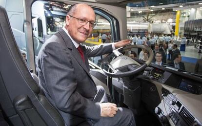 Governador Geraldo Alckmin visita a FENATRAM e o Salão Internacional do Transporte Rodoviário de Carga, em novembro.
