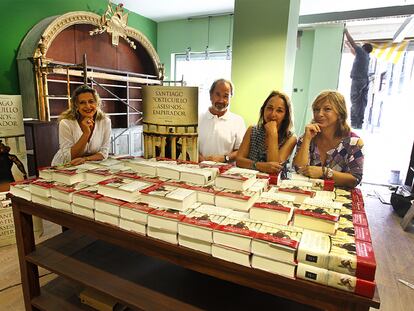 Los socios de Leo Librería, que mañana acoge la presentación del último libro de Santiago Posteguillo.