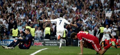 Cristiano Ronaldo celebra uno de sus goles al Bayern en la prórroga de los cuartos del año pasado. 