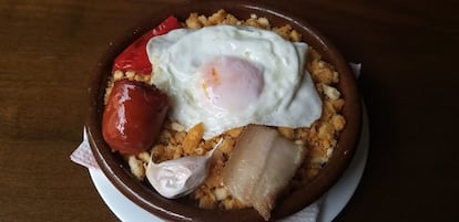 Migas del restaurante Las Ánimas del Tiempo (Guadalupe, Cáceres), en una imagen cedida por el establecimiento. 