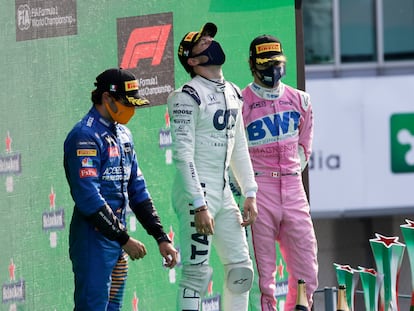 Desde la izquierda, Carlos Sainz, Pierre Gasly y Lance Stroll, este domingo en el podio del Gran Premio de Italia.