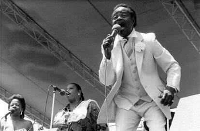 UNITED STATES - CIRCA 1989:  Photo of Ernie K-Doe at the New Orleans Jazzfest 1989  (Photo by Charles Paul Harris/Michael Ochs Archives/Getty Images)