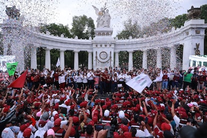 El presidente nacional del Movimiento de Regeneración Nacional, Mario Delgado, participa en un mitin con sus partidarios en el Hemiciclo a Juárez de Ciudad de México en junio de 2021.