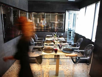 Comedor del nuevo restaurante, Carlos Oyarbide, en La Moraleja (Madrid).
