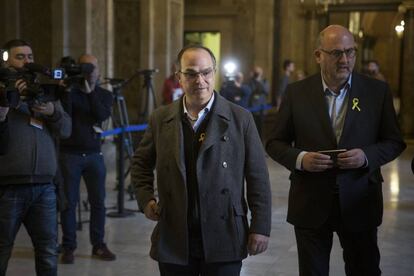 Jordi Turull, en los pasillos del Parlament.