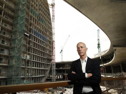 Swiss architect Jacques Herzog in front of the future headquarters of the BBVA bank in Madrid.