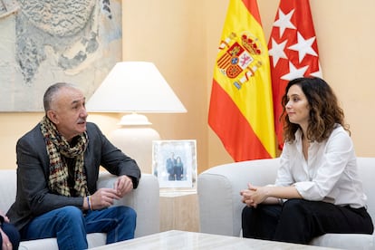 El secretario general de UGT, Pepe Álvarez se reunió ayer por primera vez con la presidenta de la Comunidad de Madrid, Isabel Díaz Ayuso. Le planteó abrir dos líneas de trabajo: tratar el reconocimiento de las enfermedades profesionales y cruzar las vacantes de las empresas con las prácticas de FP.