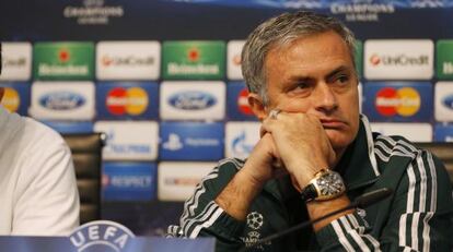 Mourinho, el martes en una rueda de prensa en Manchester.