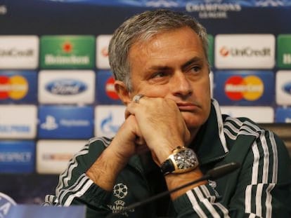 Mourinho, el martes en una rueda de prensa en Manchester. 