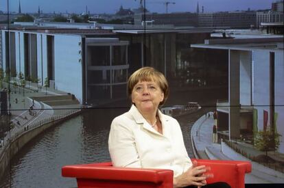 Angela Merkel, en una entrevista en el canal ARD, este domingo.