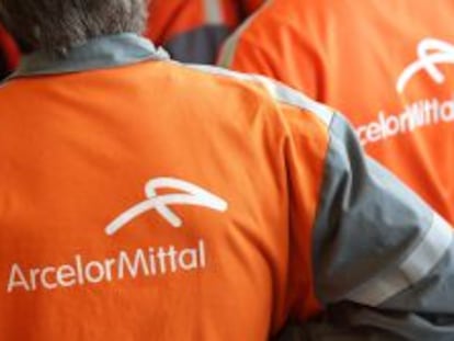 Las acciones de ArcelorMittal cotizan en torno a los 11 euros.
