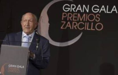 El bodeguero Alejandro Fernández tras recibir el Premio Zarcillo a la Excelencia 2013 a la Trayectoria Profesional, en el acto celebrado en Valladolid.