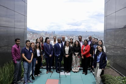 Asistentes a la reunión de actores ambientales en la sede del BID de Bogotá, Colombia