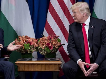 O presidente palestino com o norte-americano Donald Trump