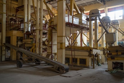 Abandoned facilities of BEMEX-Coatepec, a now-shuttered coffee factory that opened during the Gustavo Díaz Ordaz administration (1964-1970)